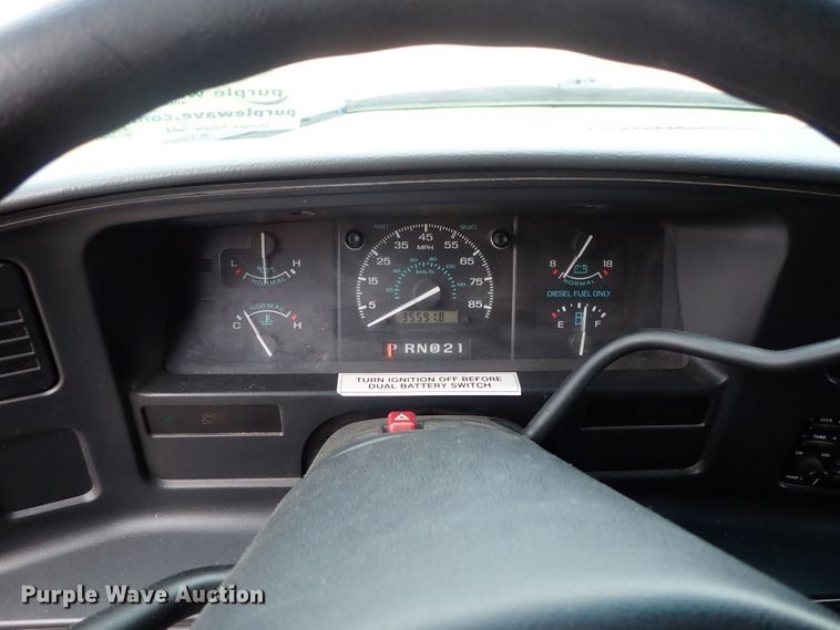 image for item DE1033 1993 Ford Econoline E350 ambulance