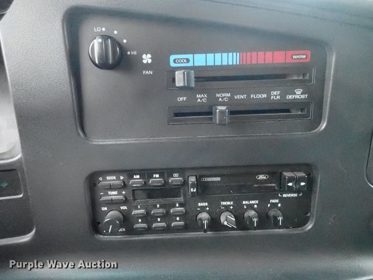 image for item DE1033 1993 Ford Econoline E350 ambulance