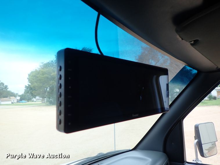 image for item DE1033 1993 Ford Econoline E350 ambulance