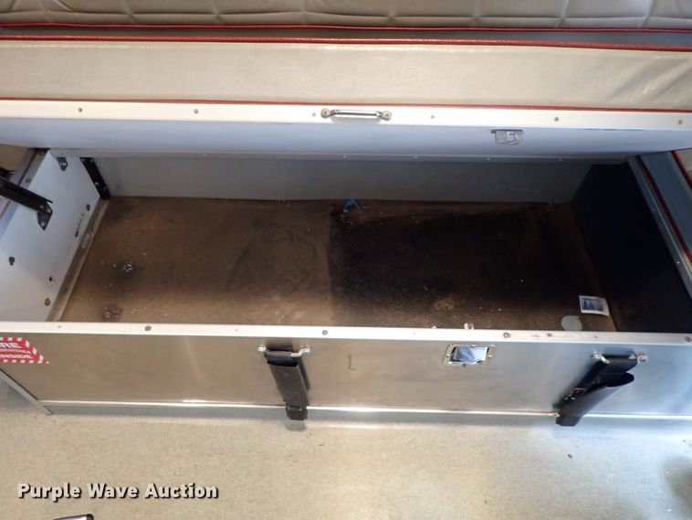 image for item DE1033 1993 Ford Econoline E350 ambulance