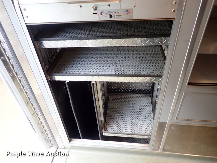 image for item DE1033 1993 Ford Econoline E350 ambulance