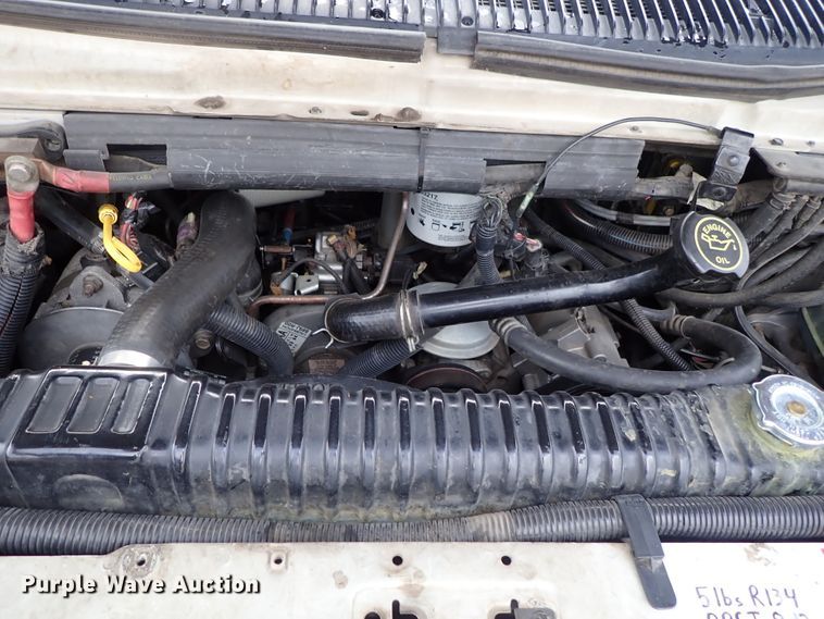 image for item DE1033 1993 Ford Econoline E350 ambulance