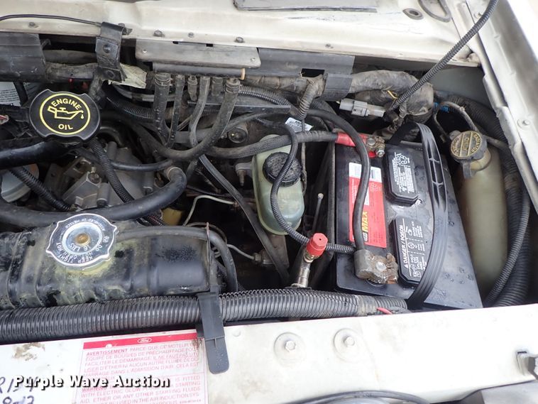 image for item DE1033 1993 Ford Econoline E350 ambulance