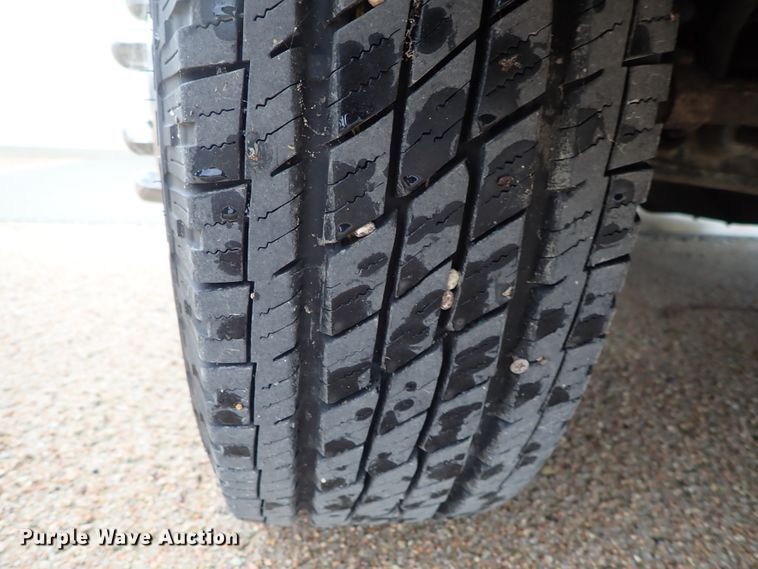 image for item DE1033 1993 Ford Econoline E350 ambulance