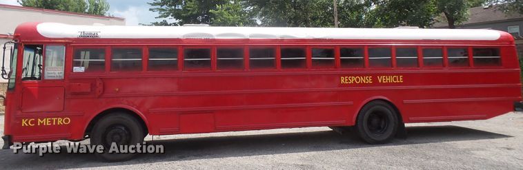image for item DE2376 2005 Thomas Built Saf-T-Liner MVP EF school bus