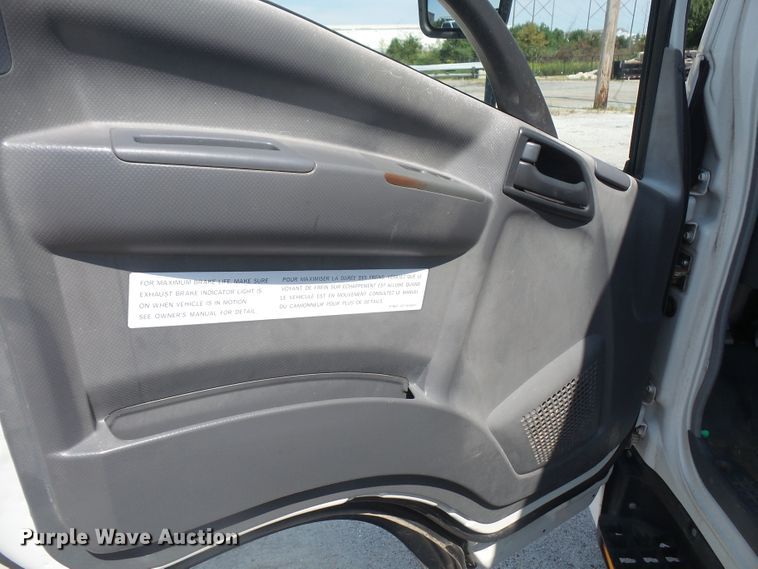 image for item DE2379 2008 Isuzu NPR-HD Crew Cab flatbed truck