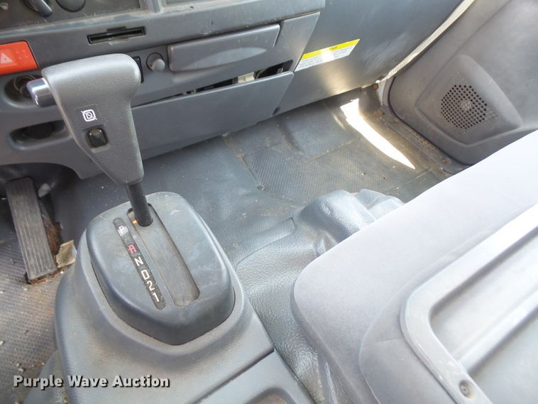 image for item DE2379 2008 Isuzu NPR-HD Crew Cab flatbed truck