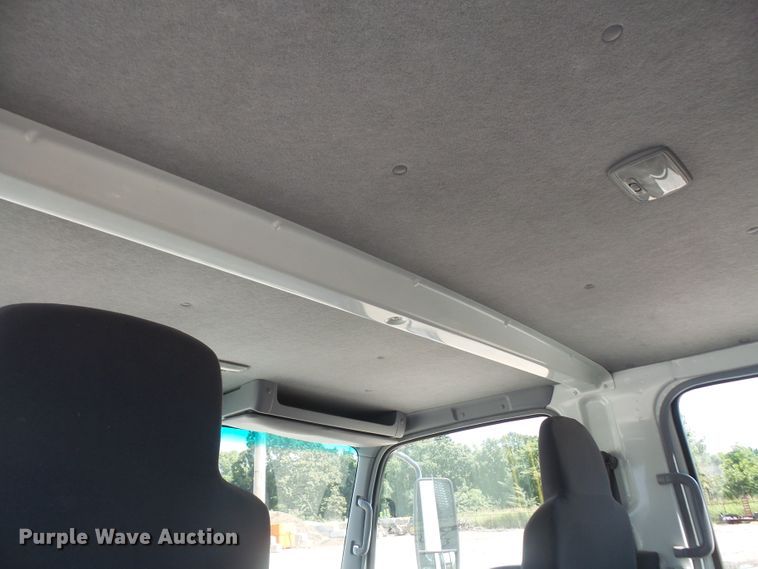 image for item DE2379 2008 Isuzu NPR-HD Crew Cab flatbed truck