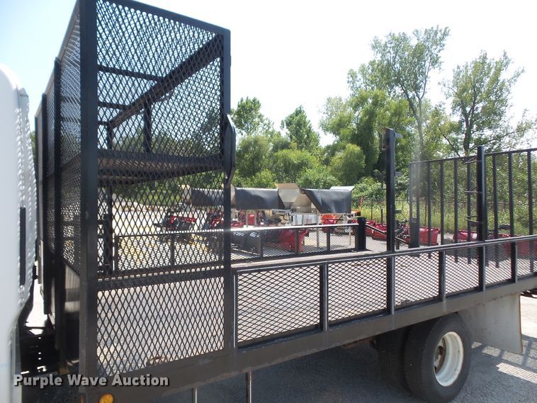 image for item DE2379 2008 Isuzu NPR-HD Crew Cab flatbed truck