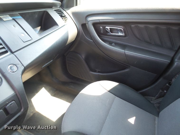 image for item DE2382 2014 Ford Taurus Police