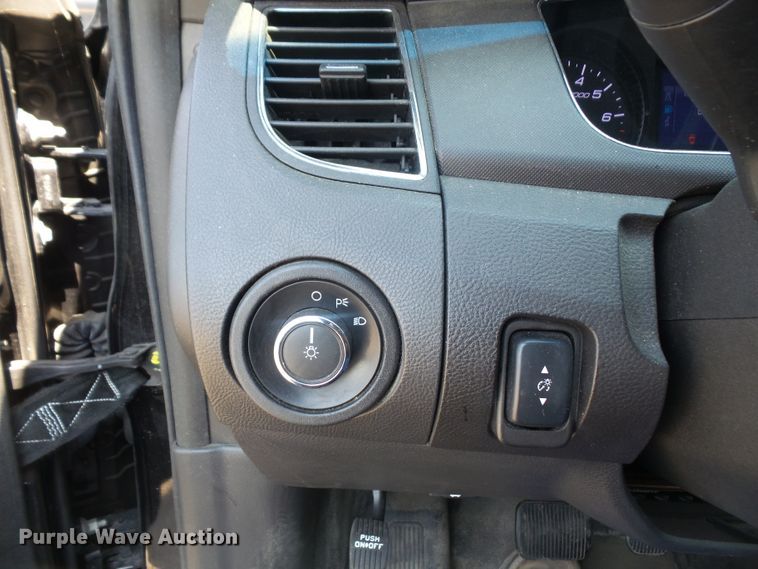 image for item DE2382 2014 Ford Taurus Police