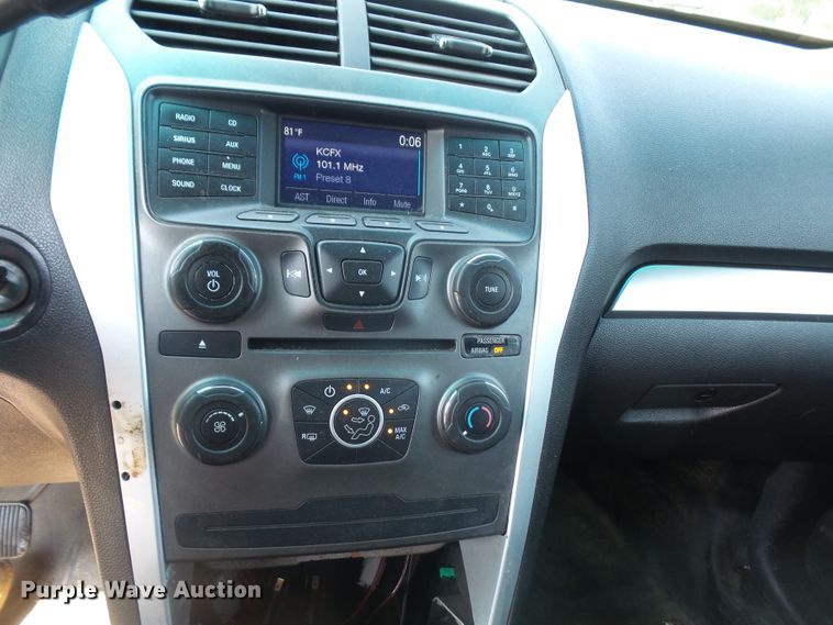 image for item DE2384 2015 Ford Explorer Police SUV