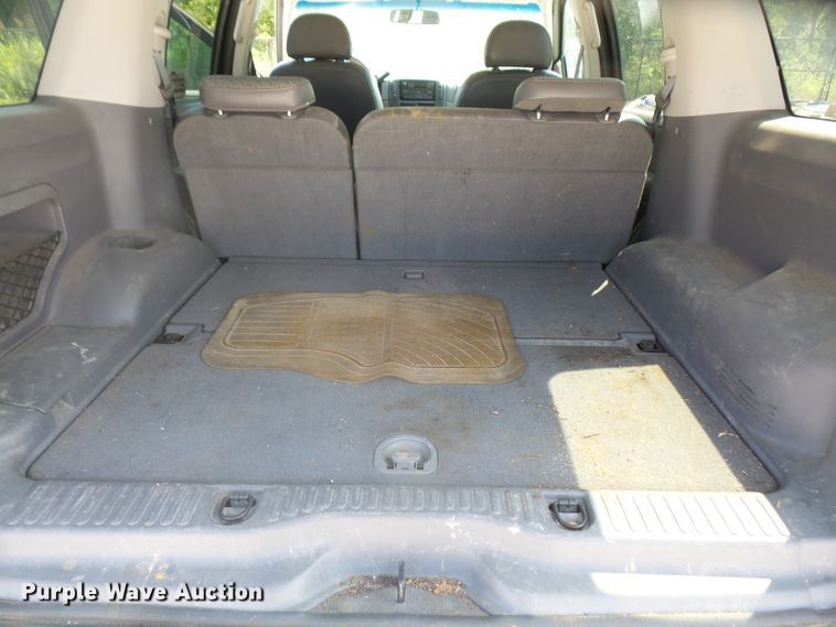 image for item DE2385 2002 Ford Explorer SUV