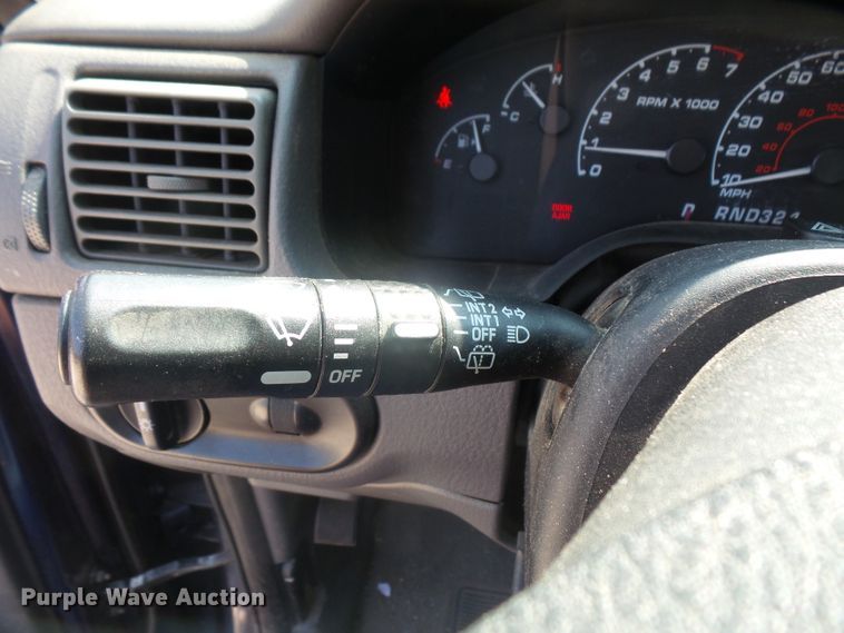 image for item DE2385 2002 Ford Explorer SUV