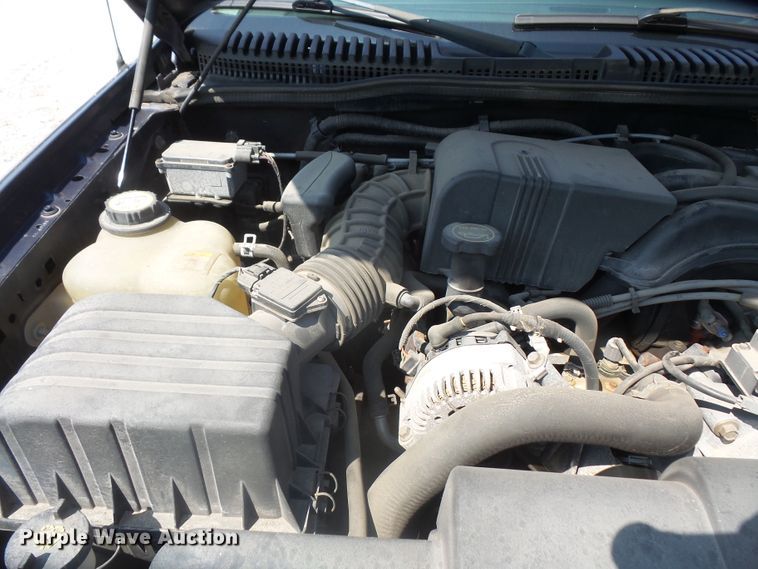 image for item DE2385 2002 Ford Explorer SUV