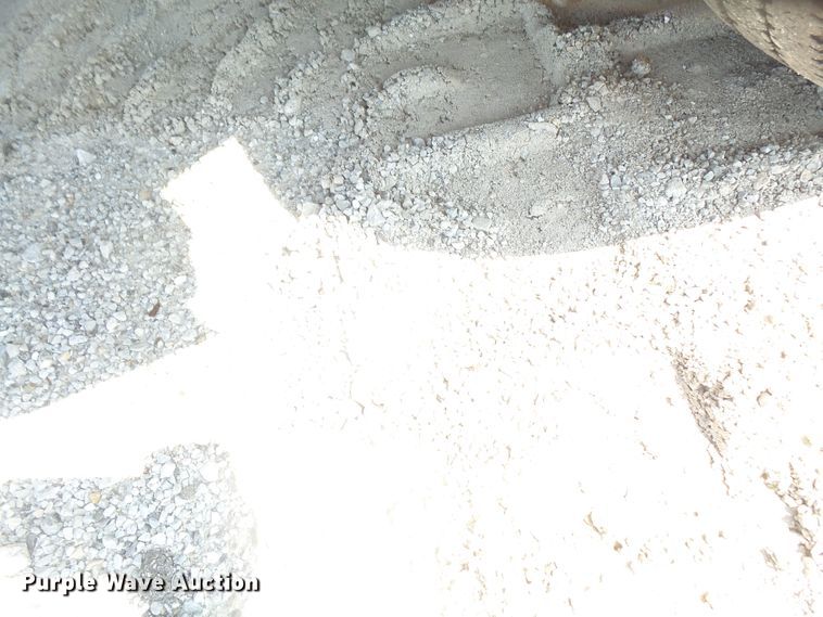 image for item DE2385 2002 Ford Explorer SUV