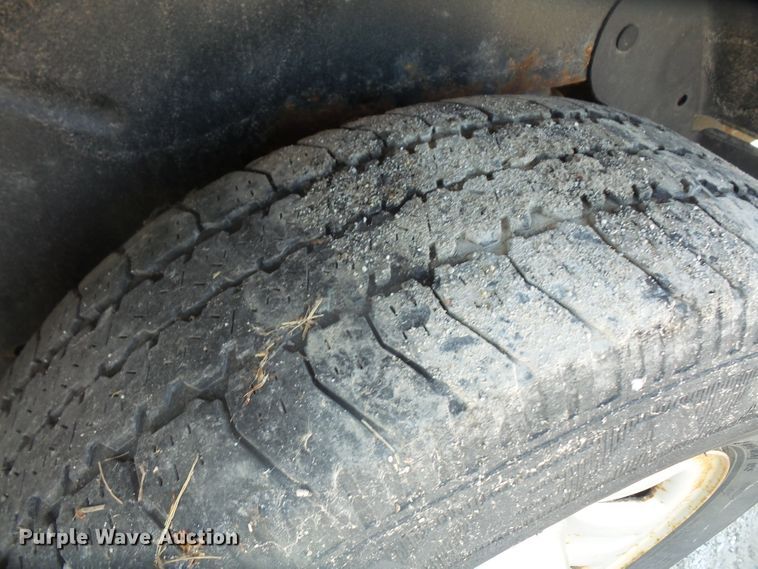 image for item DE2385 2002 Ford Explorer SUV