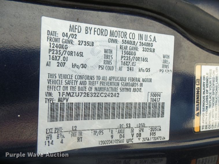 image for item DE2385 2002 Ford Explorer SUV