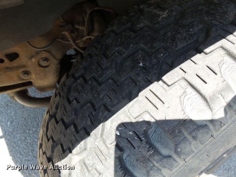 image for item DE7963 2004 Chevrolet Blazer SUV