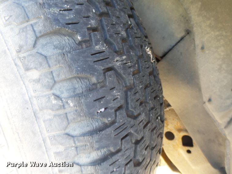 image for item DE7963 2004 Chevrolet Blazer SUV