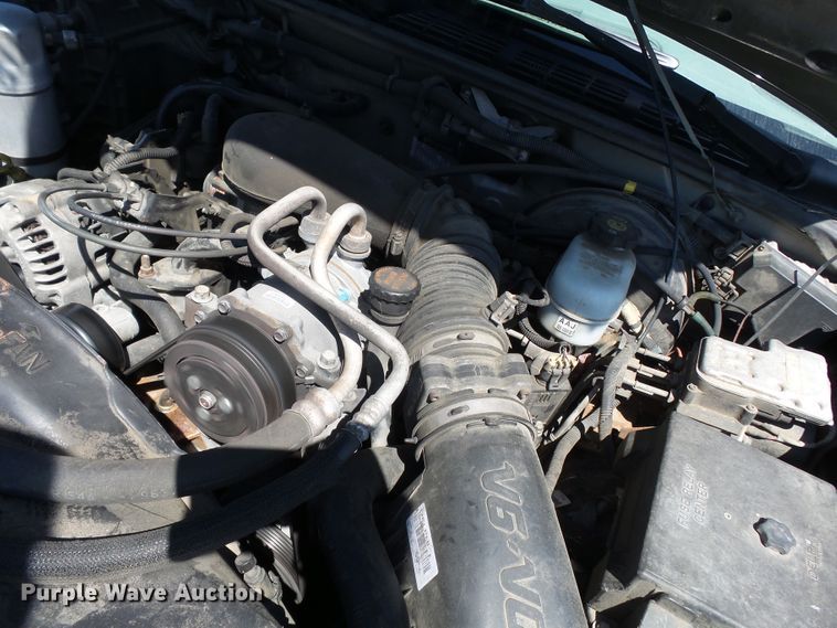 image for item DE7963 2004 Chevrolet Blazer SUV