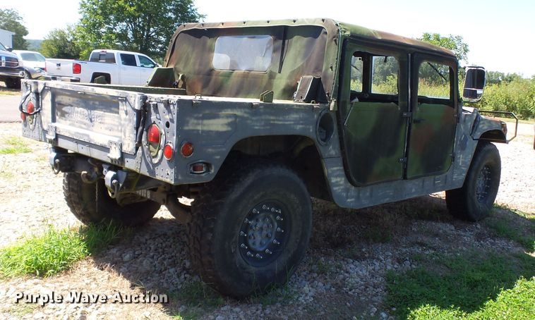 image for item DE7965 1987 Am General Hummer H1 SUV