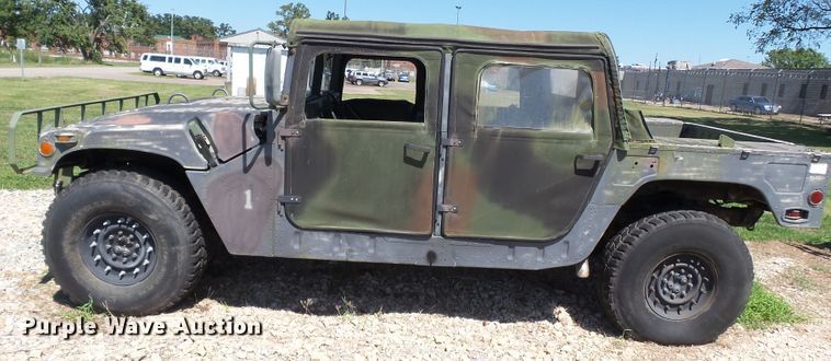 image for item DE7965 1987 Am General Hummer H1 SUV