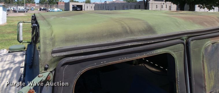 image for item DE7965 1987 Am General Hummer H1 SUV