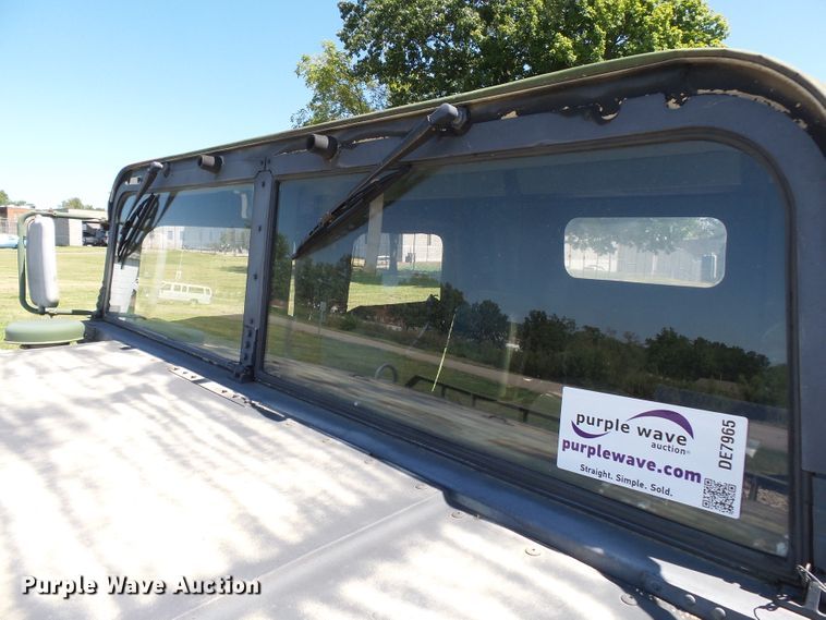 image for item DE7965 1987 Am General Hummer H1 SUV