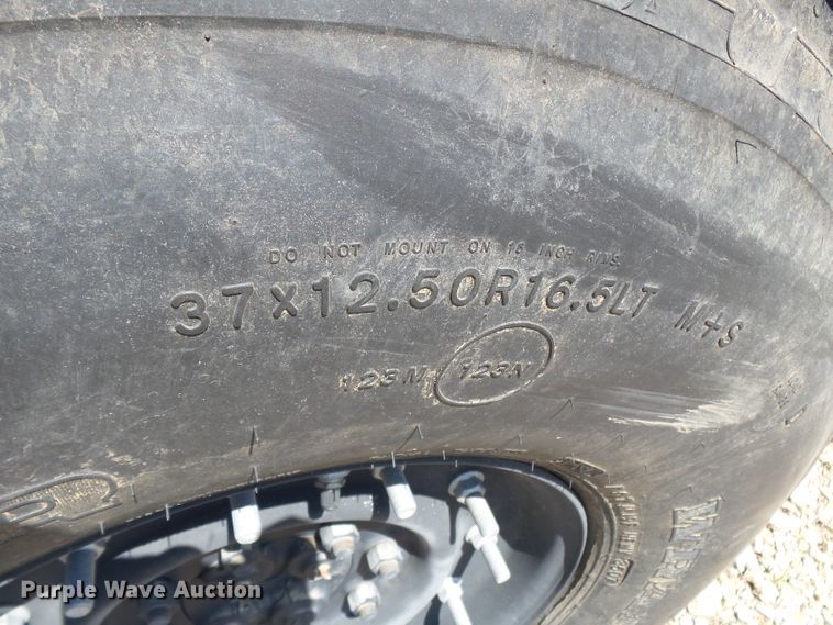 image for item DE7965 1987 Am General Hummer H1 SUV