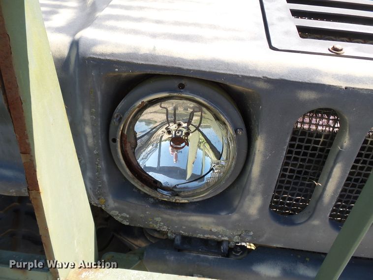 image for item DE7965 1987 Am General Hummer H1 SUV