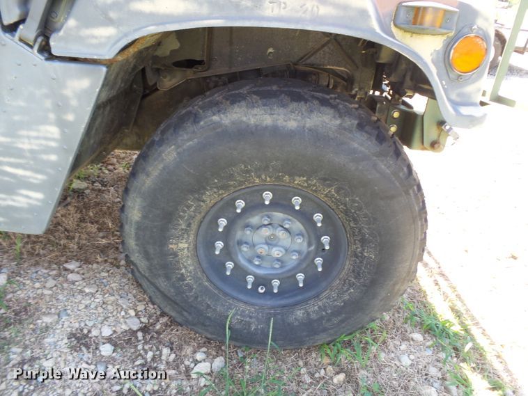 image for item DE7965 1987 Am General Hummer H1 SUV