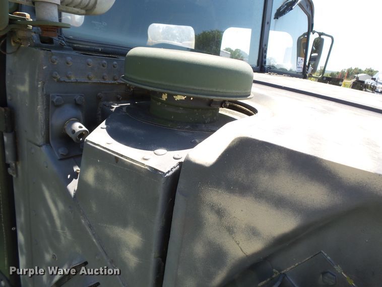 image for item DE7965 1987 Am General Hummer H1 SUV