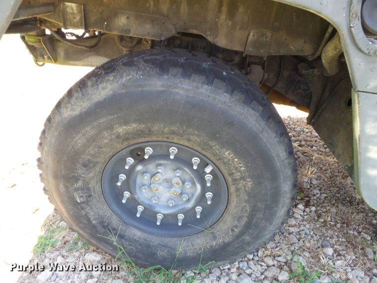 image for item DE7965 1987 Am General Hummer H1 SUV