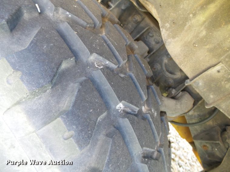 image for item DE7965 1987 Am General Hummer H1 SUV