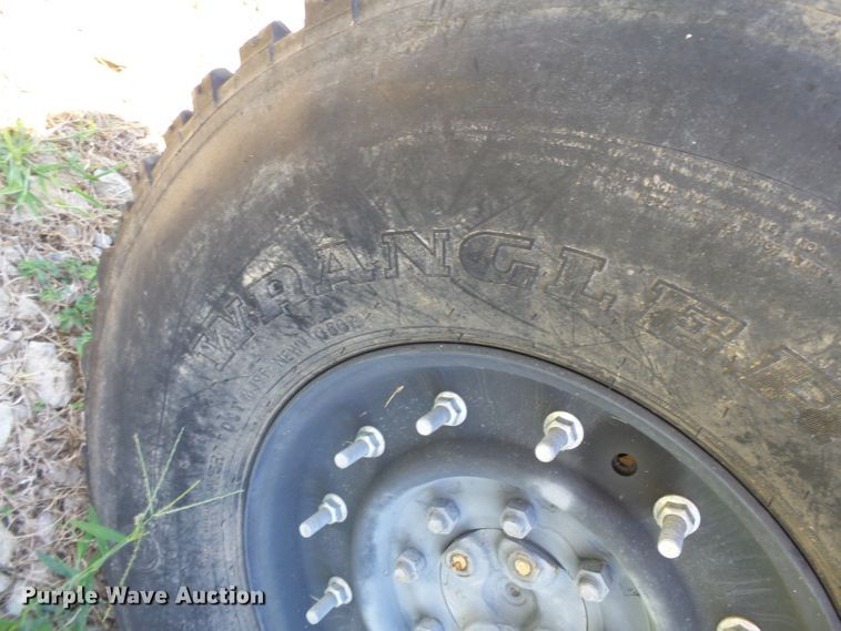 image for item DE7965 1987 Am General Hummer H1 SUV