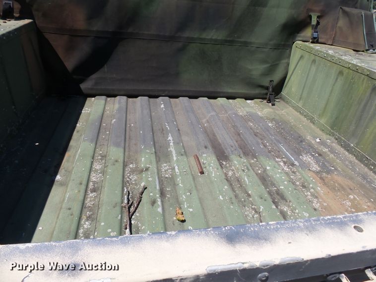 image for item DE7965 1987 Am General Hummer H1 SUV