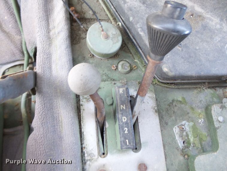 image for item DE7965 1987 Am General Hummer H1 SUV