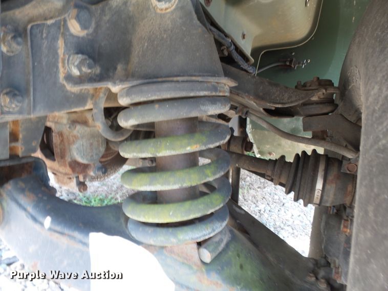 image for item DE7966 1992 Am General Hummer H1 SUV