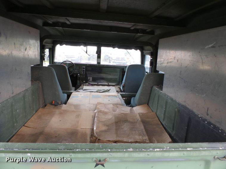 image for item DE7966 1992 Am General Hummer H1 SUV