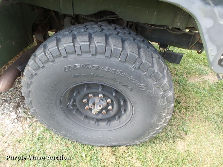 image for item DE7966 1992 Am General Hummer H1 SUV