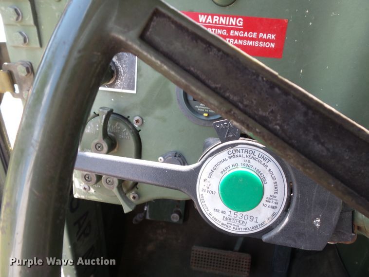 image for item DE7966 1992 Am General Hummer H1 SUV