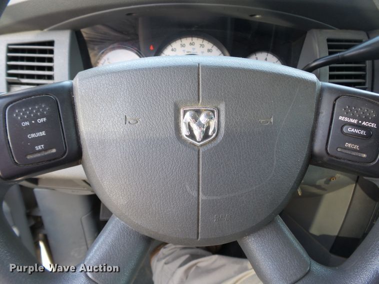 image for item DE7970 2005 Dodge Durango SUV