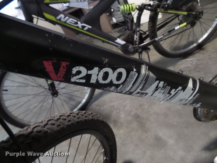 image for item DE7974 (3) bicycles