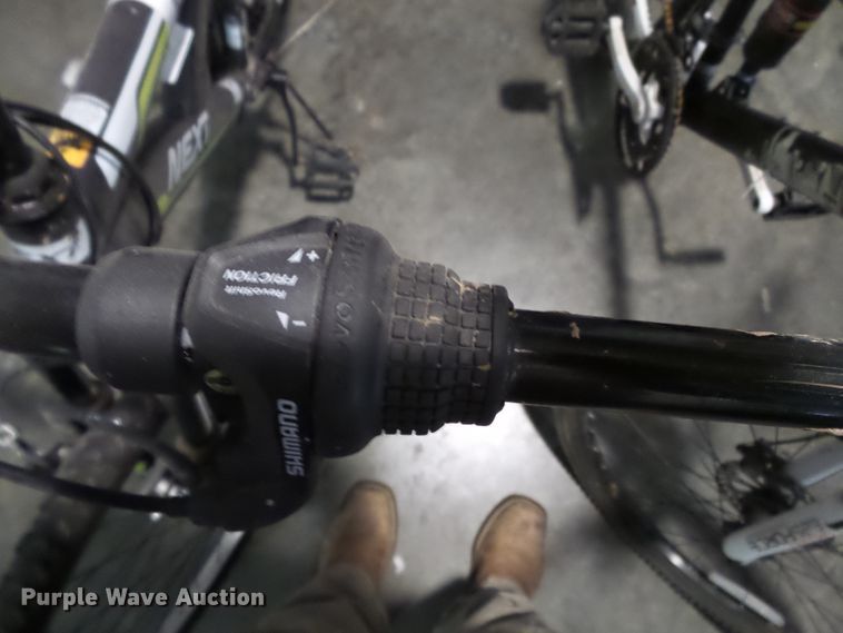 image for item DE7974 (3) bicycles