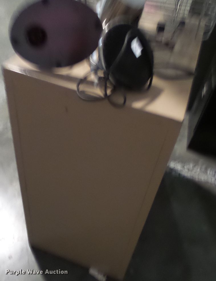 image for item DE7975 Office equipment