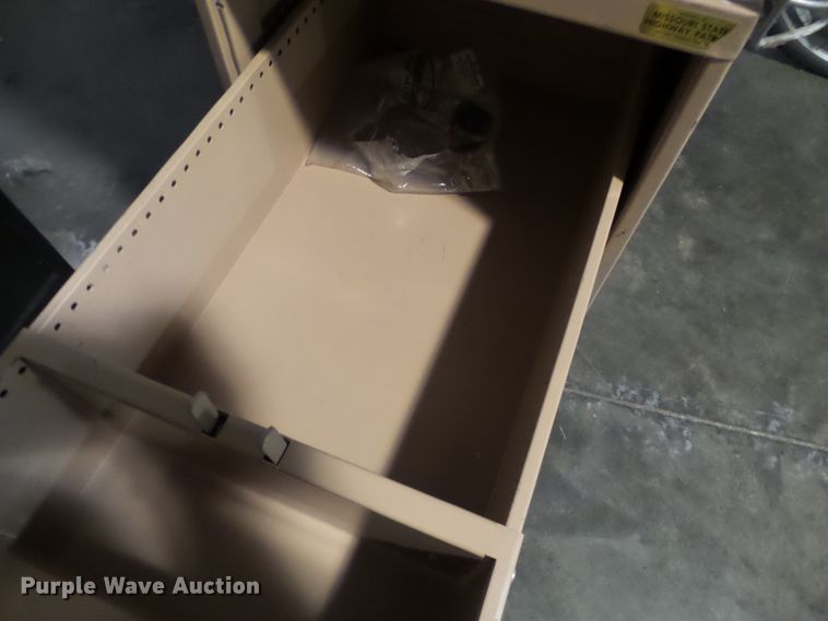 image for item DE7975 Office equipment