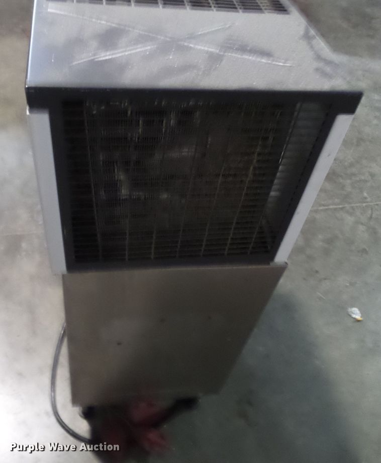 image for item DE7976 Lancer 504 drink dispenser