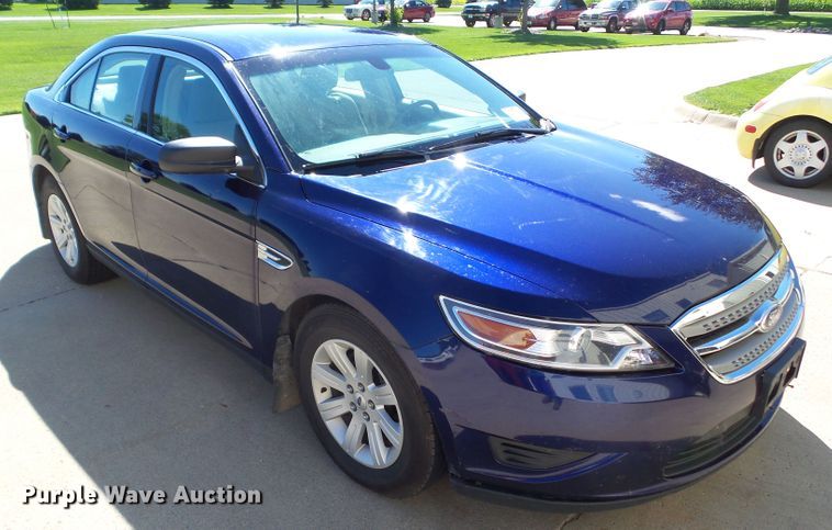 image for item DF0798 2011 Ford Taurus SE
