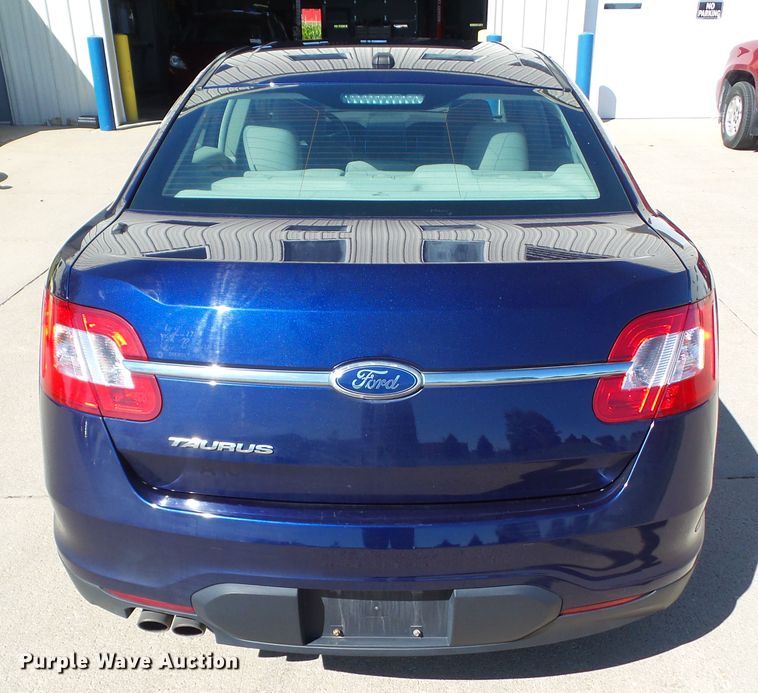 image for item DF0798 2011 Ford Taurus SE